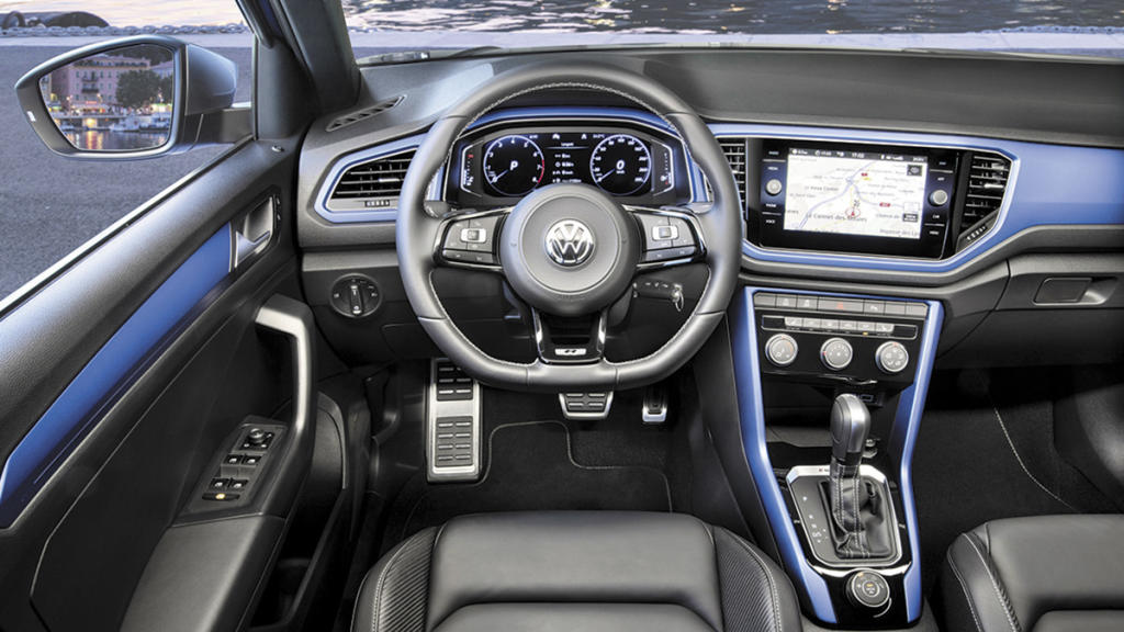 Volkswagen T-Roc R interior