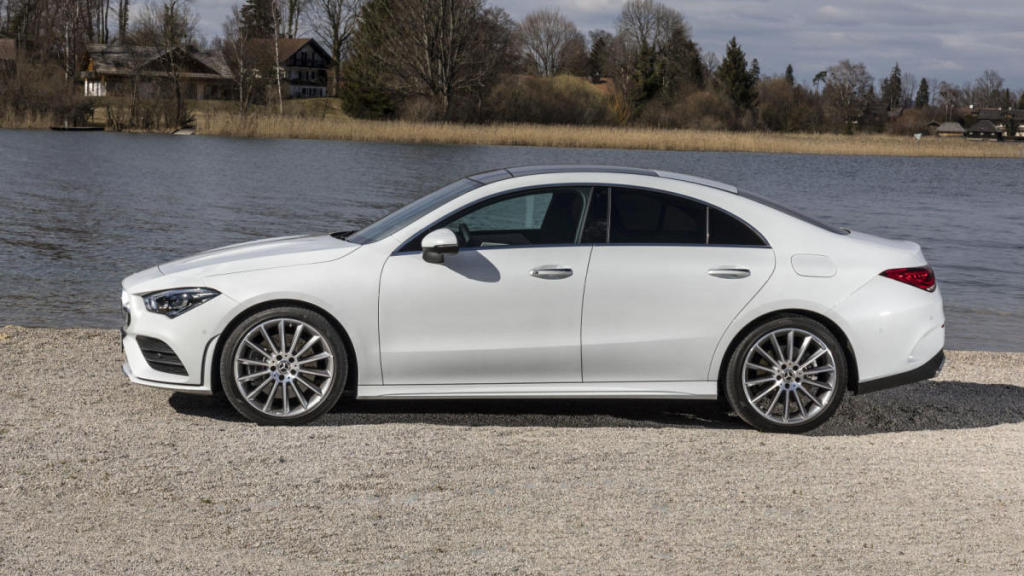 Mercedes-AMG CLA 180 blanco