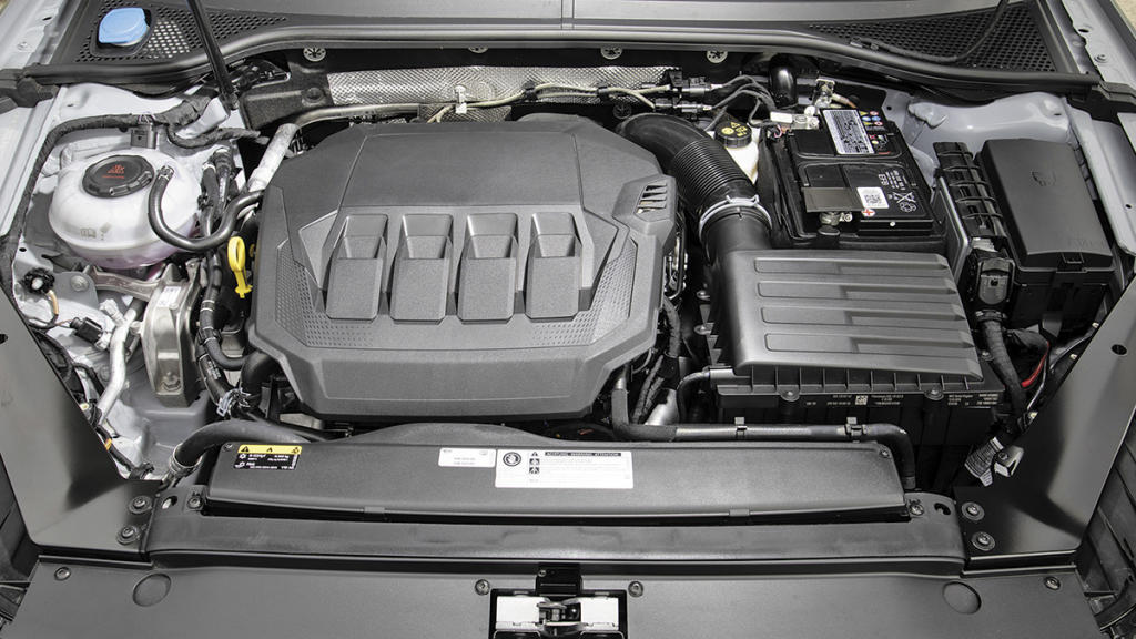 Volkswagen Passat Variant R-Line Performance 2.0 TSI DSG 4MOTION