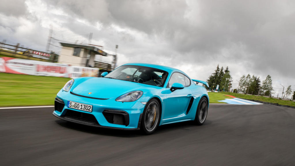 Porsche 718 Cayman GT4