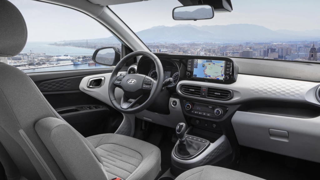 Hyundai i10 interior