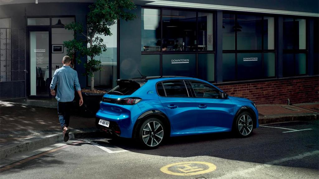 Peugeot e-208