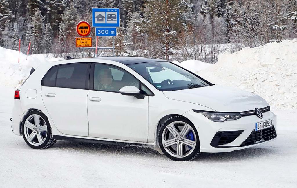 Volkswagen Golf R 2020 perfil