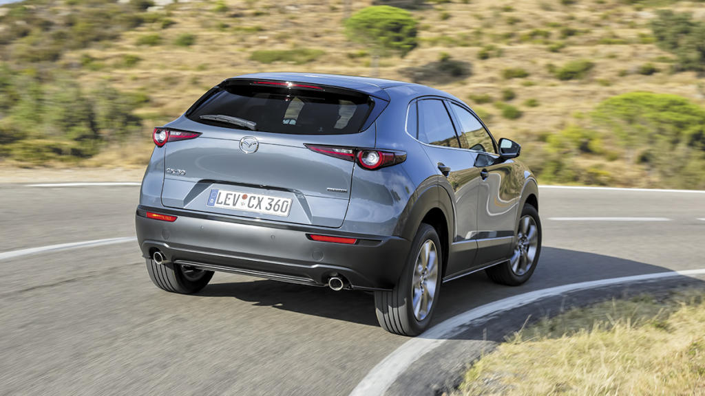 Mazda CX-30 en accion (trasera)