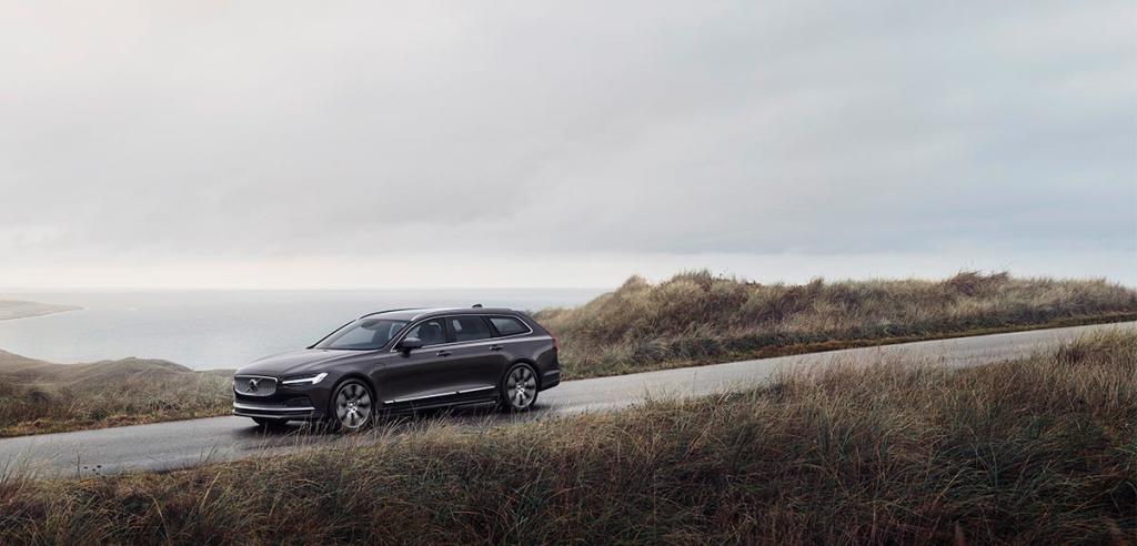 Volvo V90 Cross Country