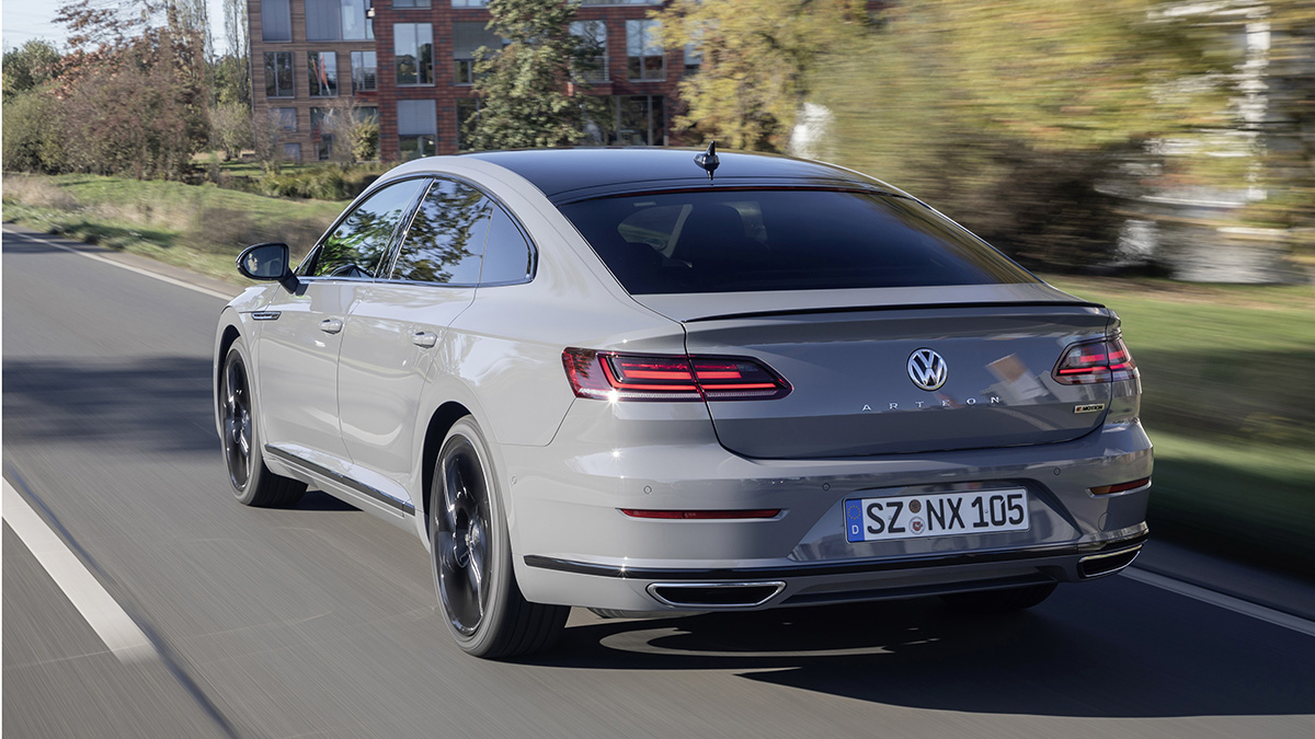Volkswagen Arteon R-Performance trasera