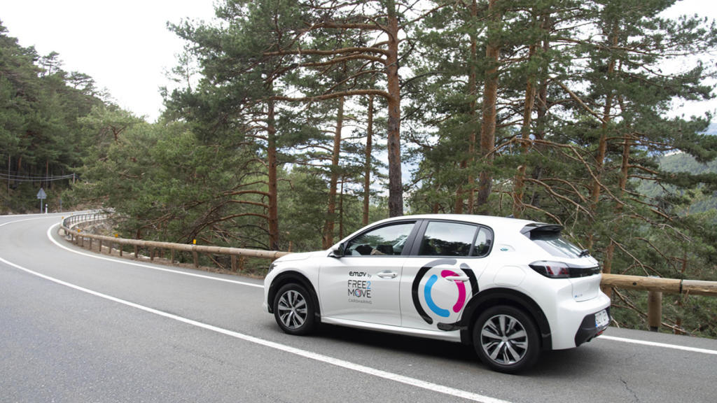 Peugeot e-2008