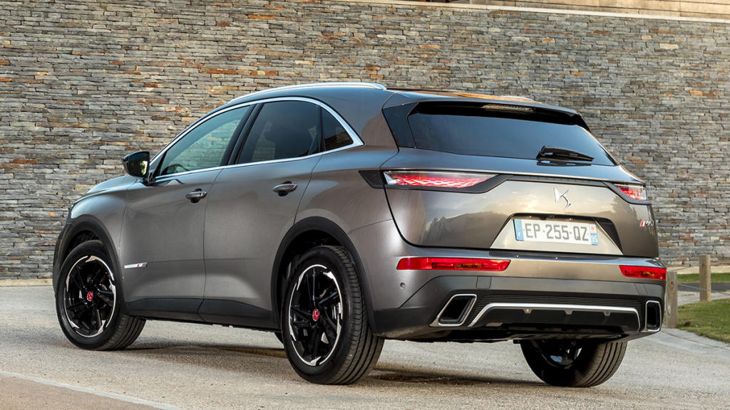 DS 7 Crossback Performance Line