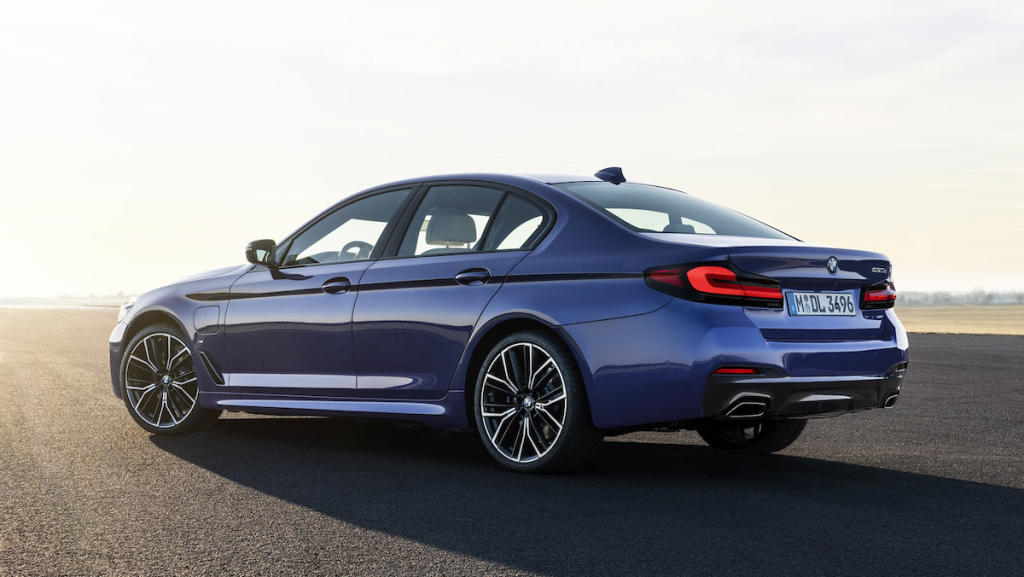 BMW Serie 5 2021 trasera