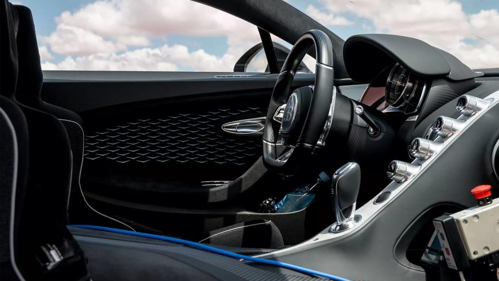 bugatti_divo_interior