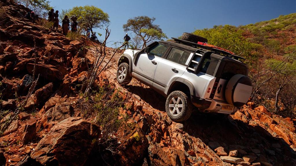 land rover defender trasera namibia