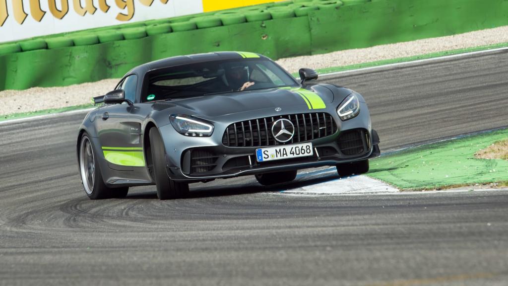 Mercedes_AMG_GT_Pro