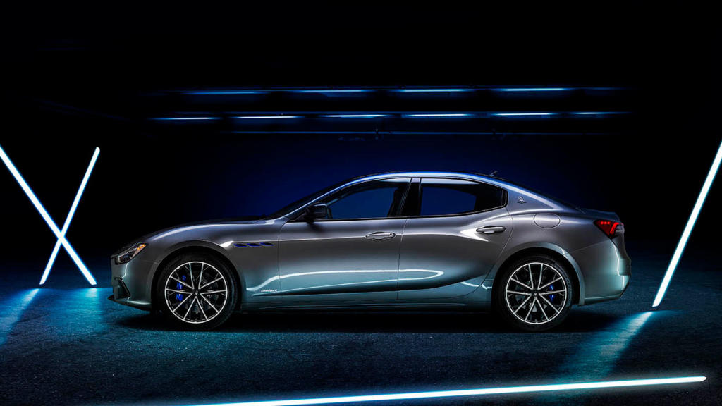 Maserati Ghibli Hybrid 2020