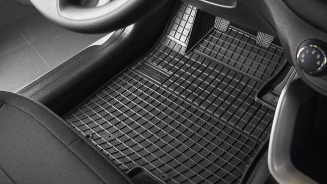 Alfombrillas de goma para el coche: cómo elegirlas