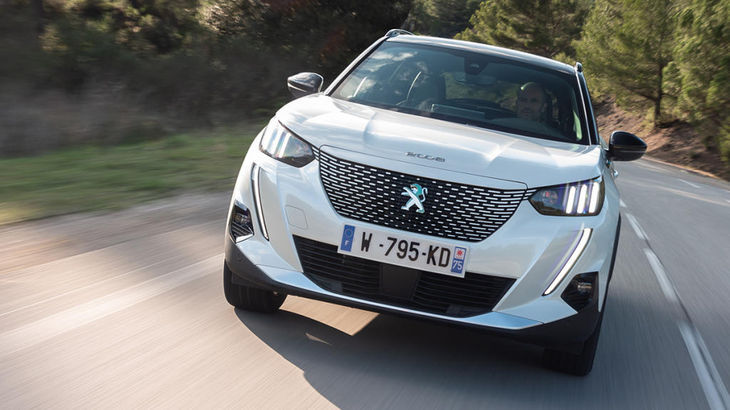Peugeot e-2008 frontal