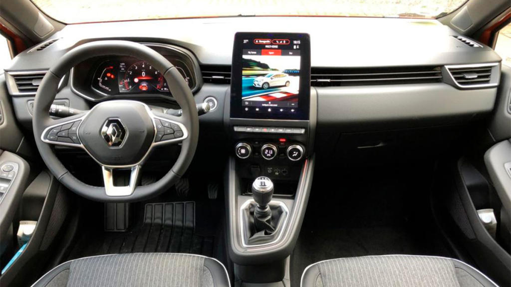 Renault Clio interior