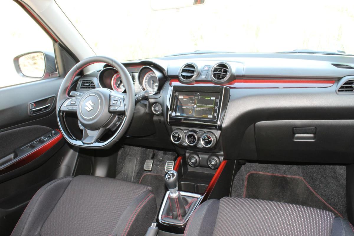 Suzuki Swift interior