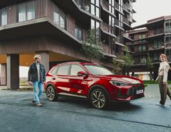 MG ZS Hybrid+ 2025 (2)