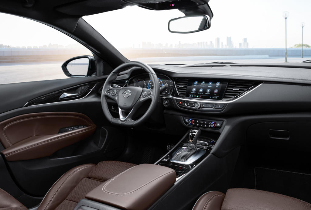 Opel Insignia 2020 interior