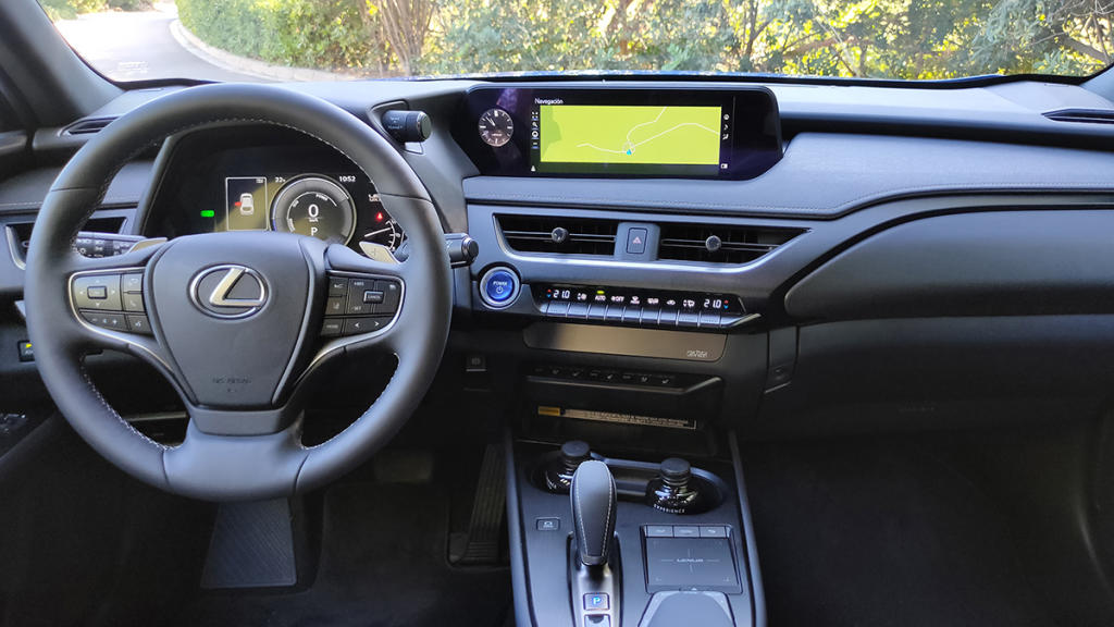 Lexus UX 300e 2020