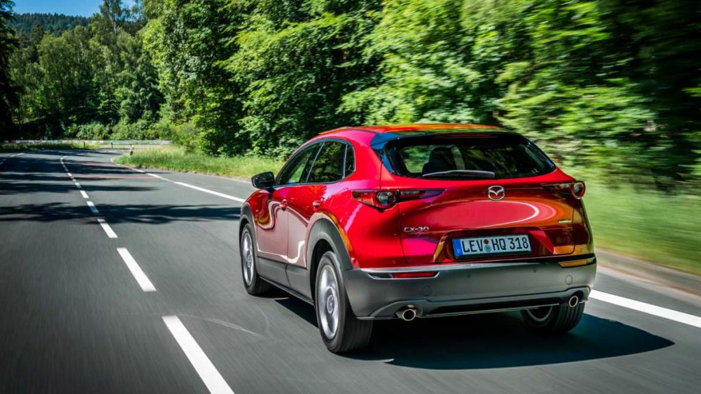 Mazda CX-30 trasera