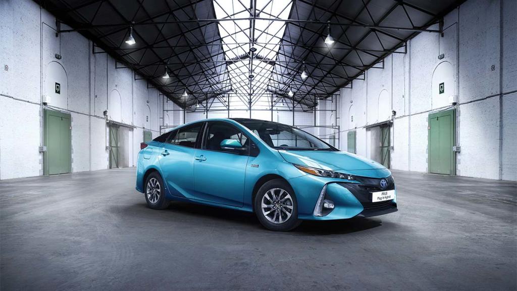 Toyota Prius Plug-In Solar