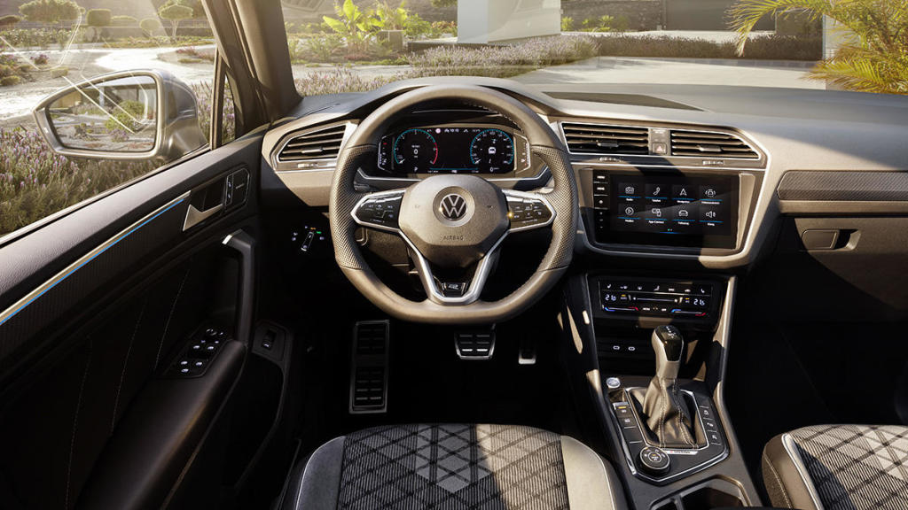 Volkswagen Tiguan interior