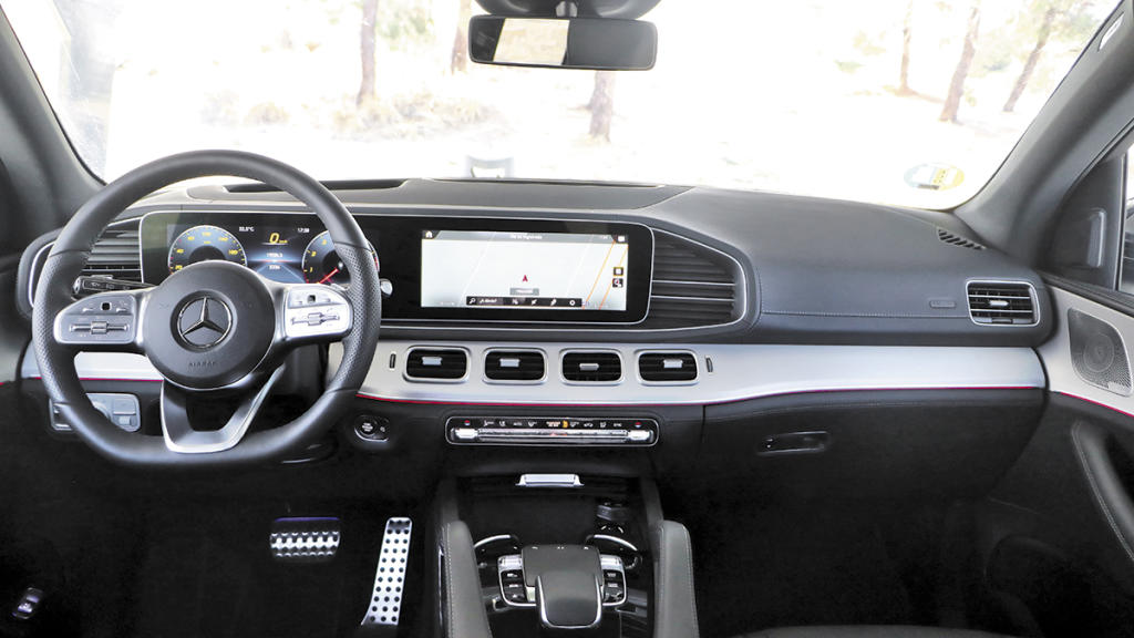 Mercedes-Benz GLE interior 2021