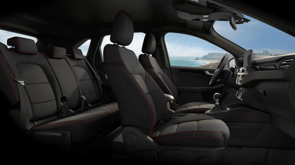 Ford Kuga 2021 interior