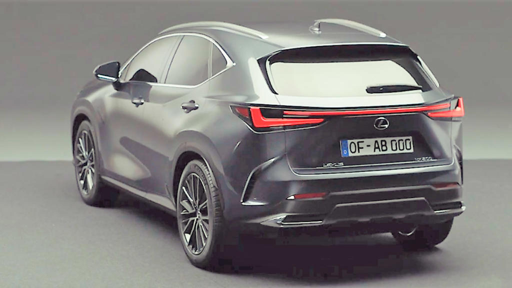 Lexus NX 2021 trasera