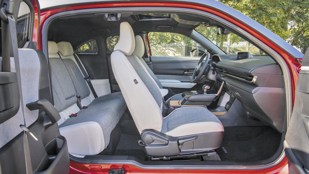 MAzda MX-30 interior