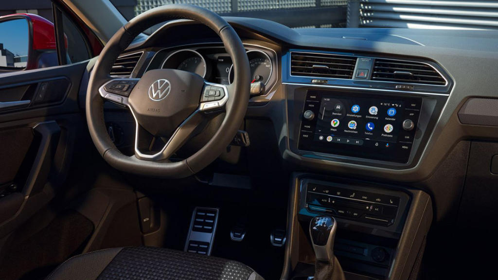 Volkswagen Tiguan 2021 interior