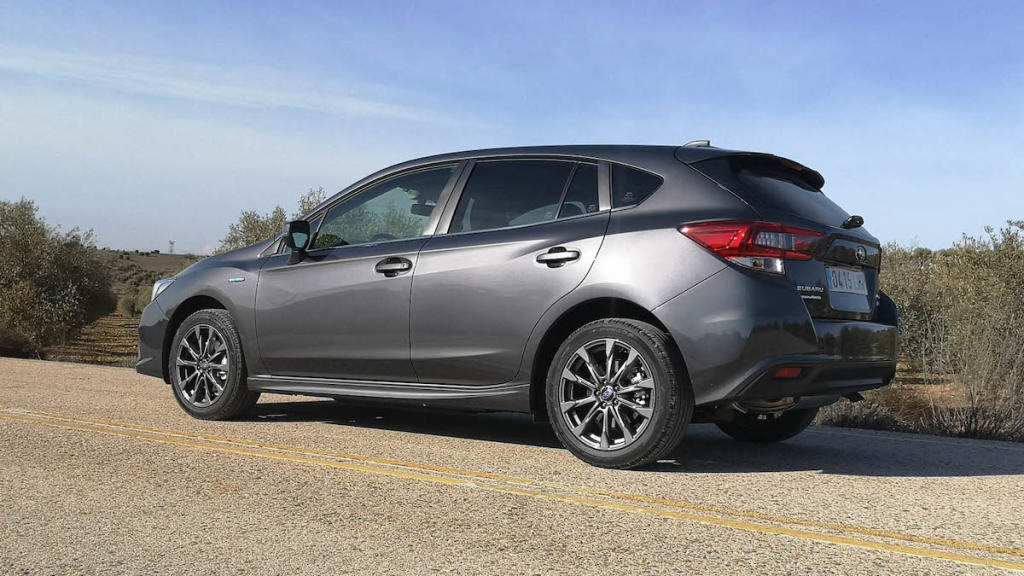 Subaru Impreza EcoHybrid 2021 trasera