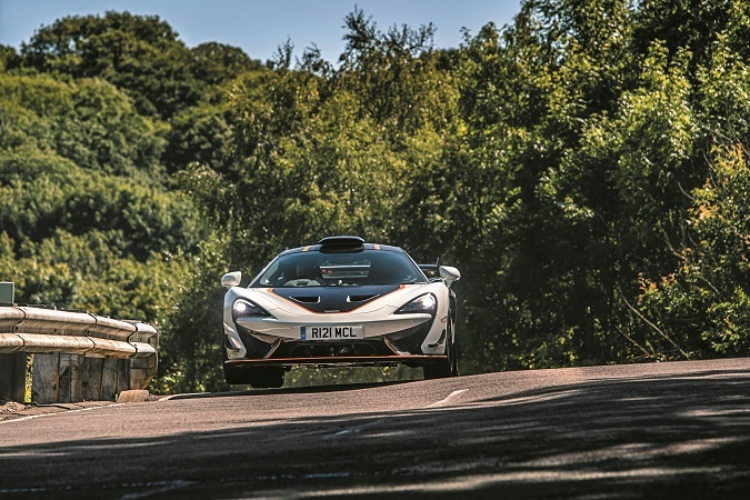 Porsche_911_GT3_McLaren_620R