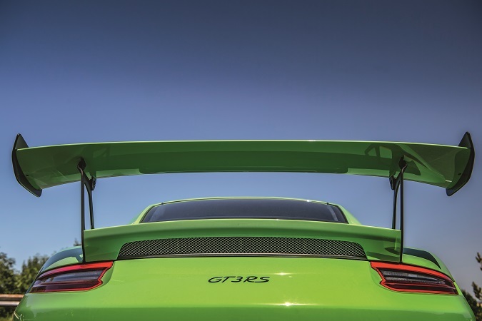 Porsche_911_GT3_McLaren_620R