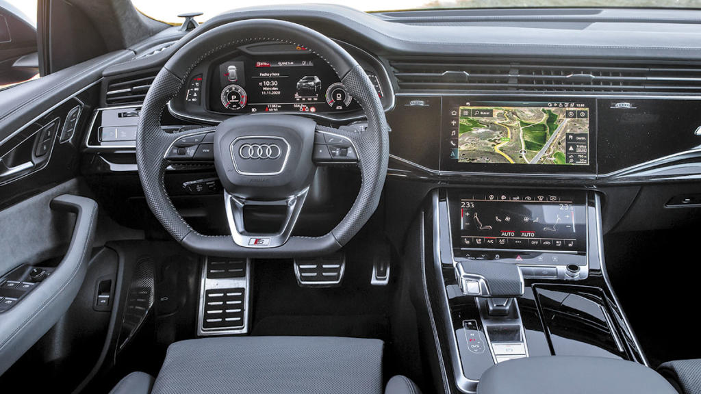 Audi Q8 50 TDI interior