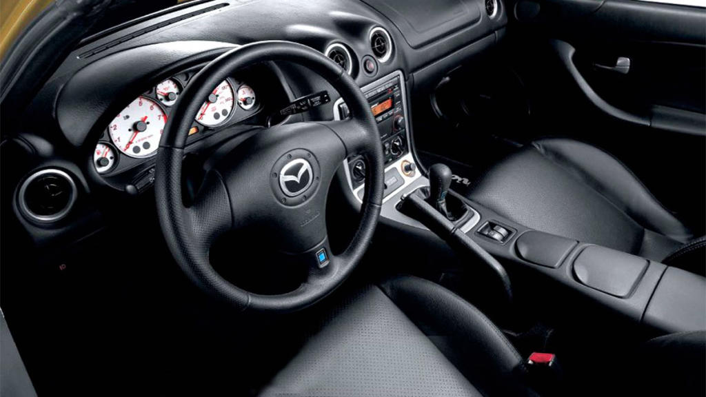 Mazda MX-5 NB interior