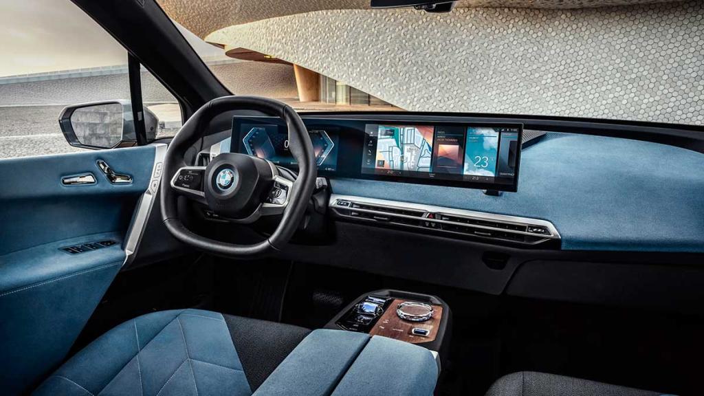 BMW iX