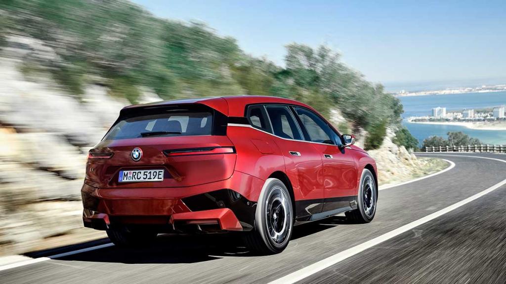 BMW iX