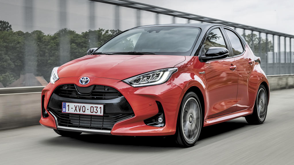 toyota yaris hibrido 2021 frontal rojo