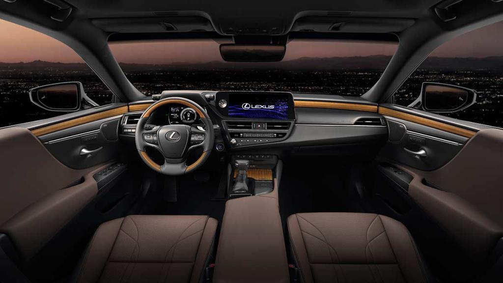 Interior Lexus ES restyling