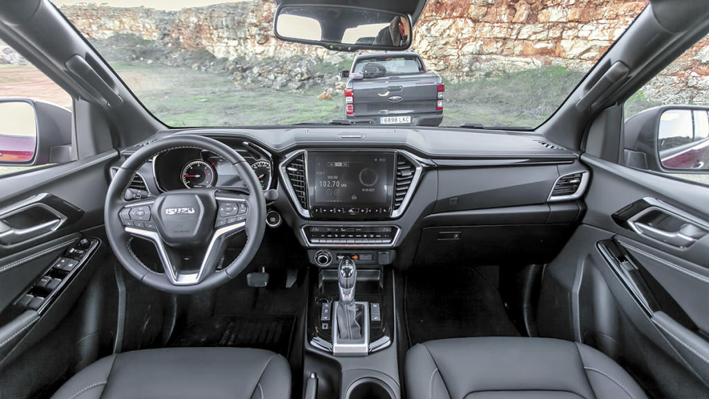 Isuzu D-Max 2021 interior