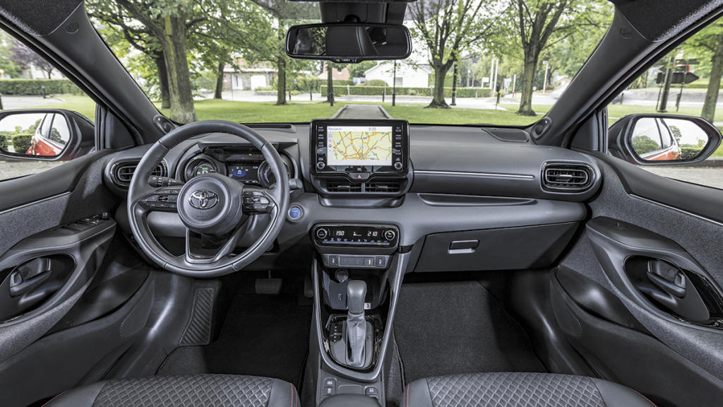 Interior Toyota Yaris Electric Hybrid