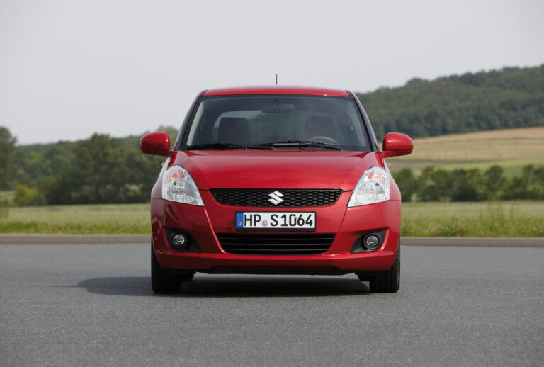 001 swift front still 4