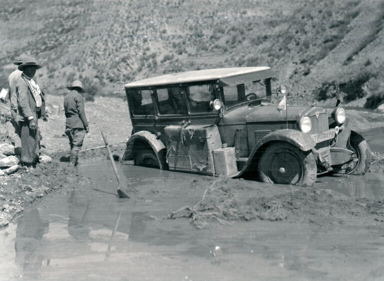 01fraeulein stinnes faehrt um die weltorigbild11press ok 1