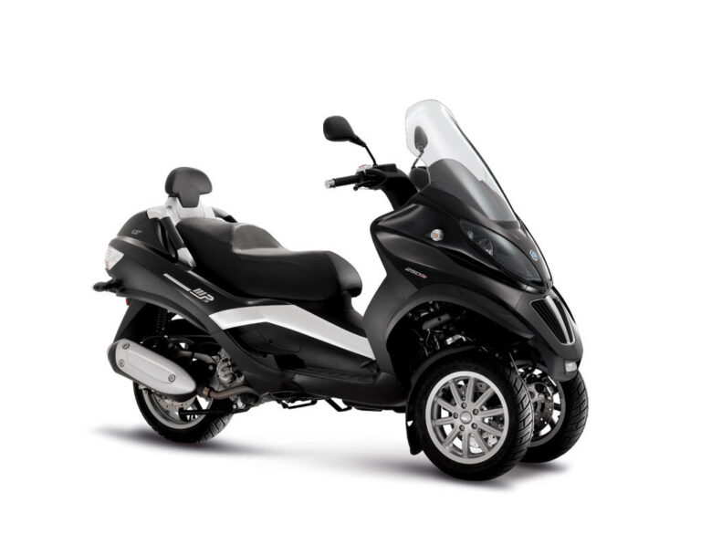 Piaggio MP3 LT 250/400, ¡con carné de coche!