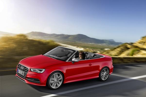 1392802349529audis3cabrio04