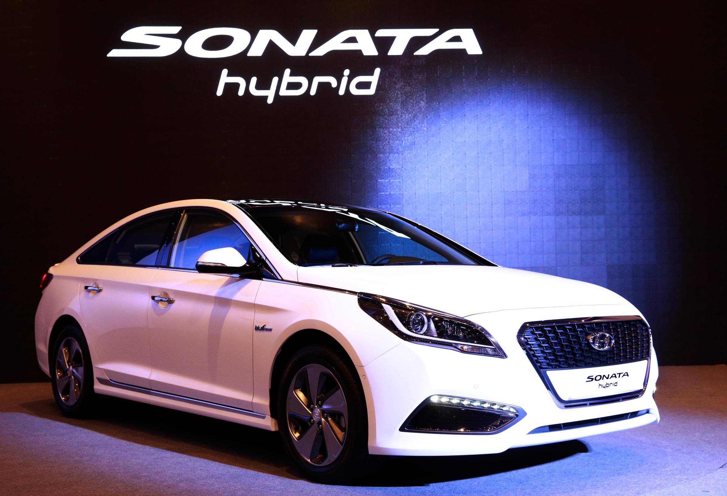 141216all new sonata hybrid