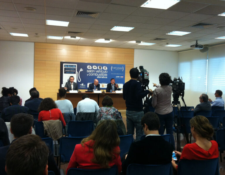 2012 10 02 IMG 2012 10 02 172142 rueda prensa01