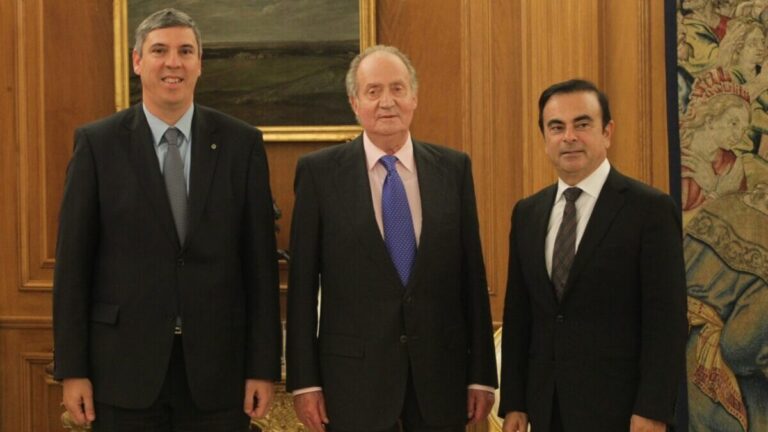 2012 10 24 IMG 2012 10 24 140137 ghosn2 e1669727832244